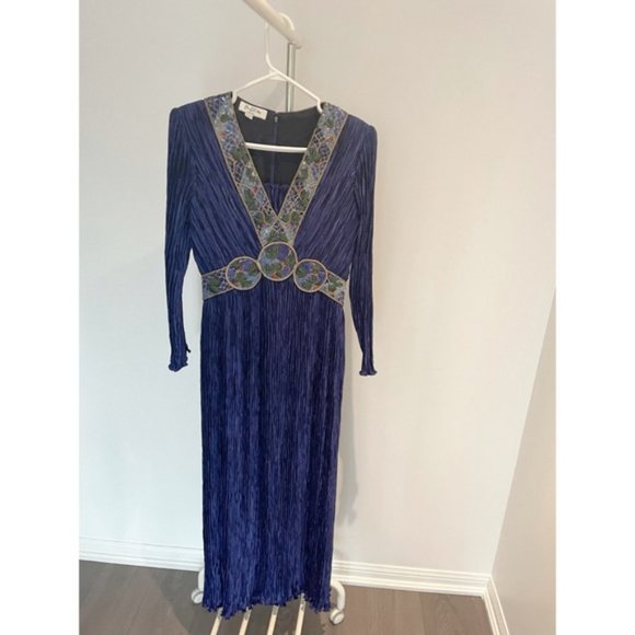 Gorgeous Mary McFadden dress - Picture 2 of 5